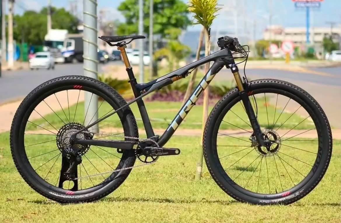 Bicicleta de Montaña Trek Supercaliber Carbono 29" 12v MTB