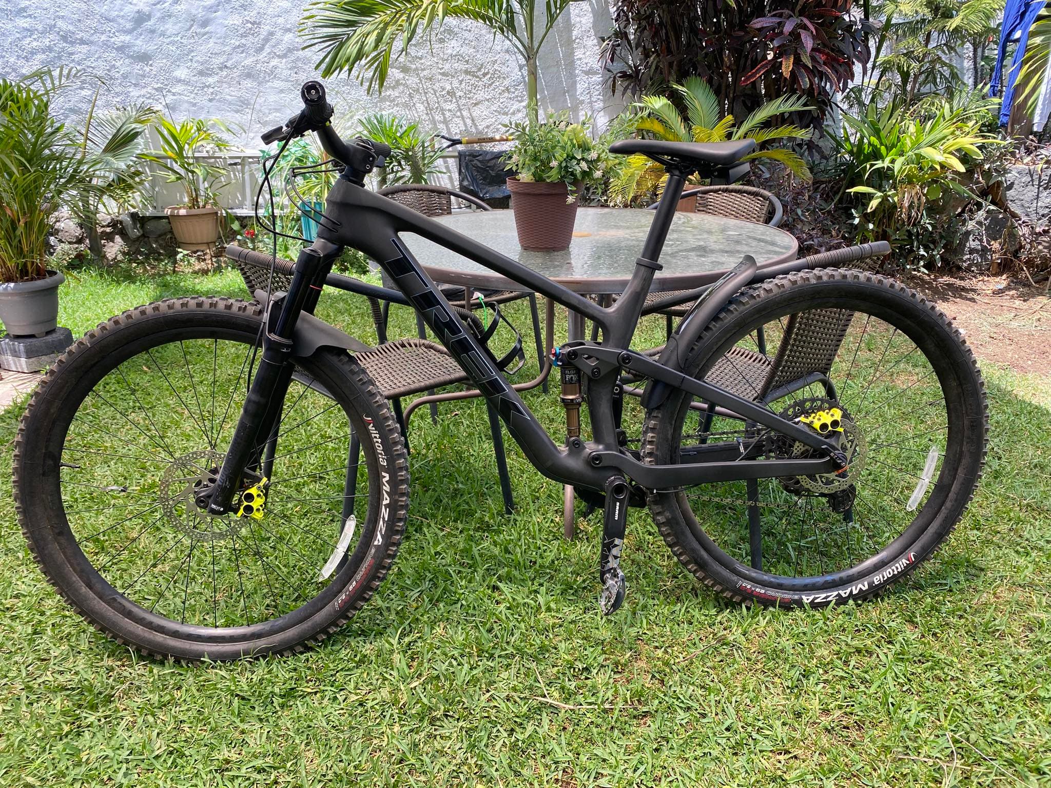 Bicicleta de Montaña Trek Top Fuel Full Suspensión - SRAM Eagle 12v